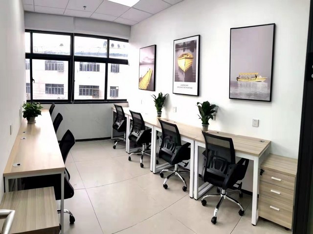 300型变压器铁芯芯柱横剪机的特点